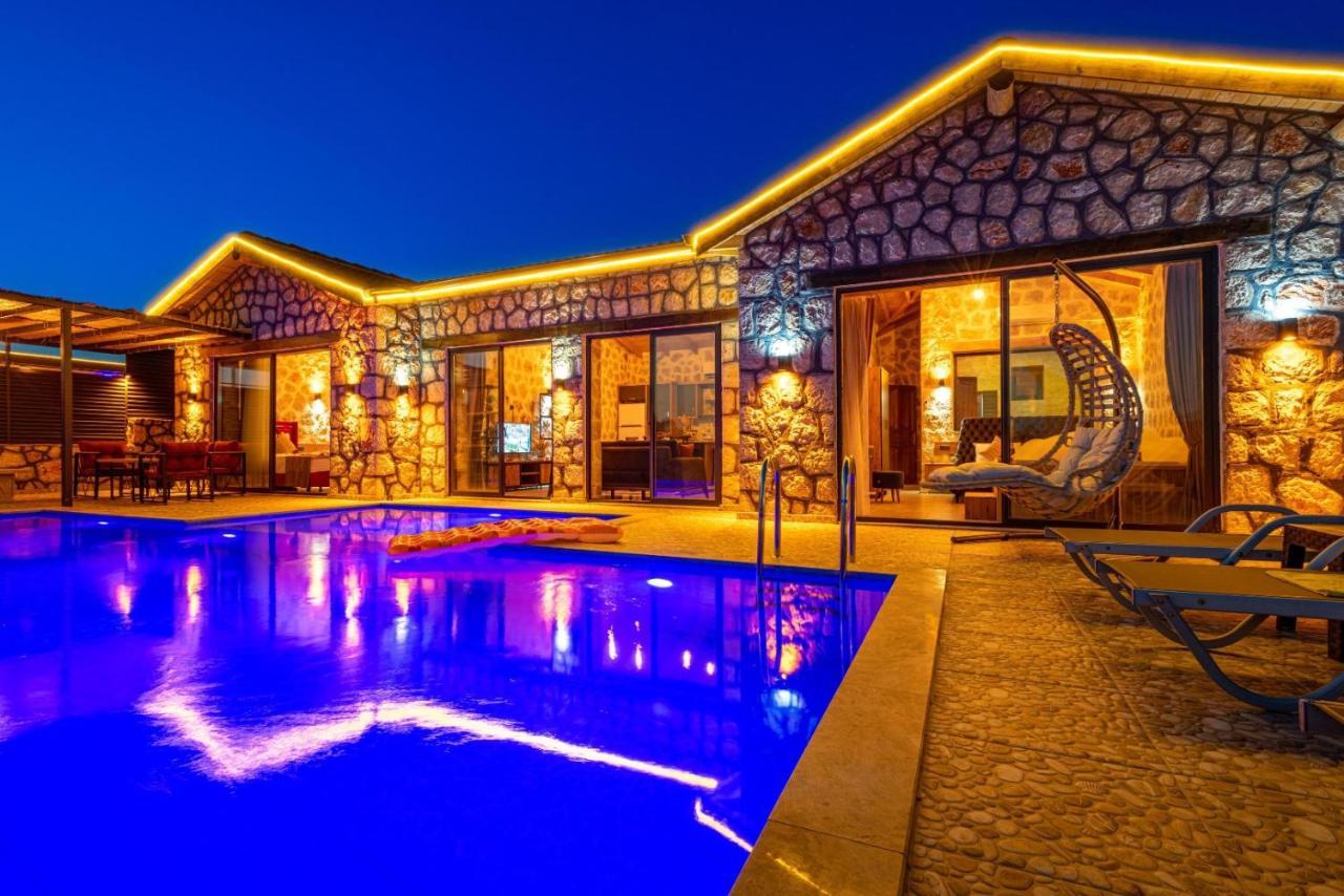 Kalkan'Da 2 Yatak Odali Jakuzili Villa-Villa Seabird Kas Exterior photo